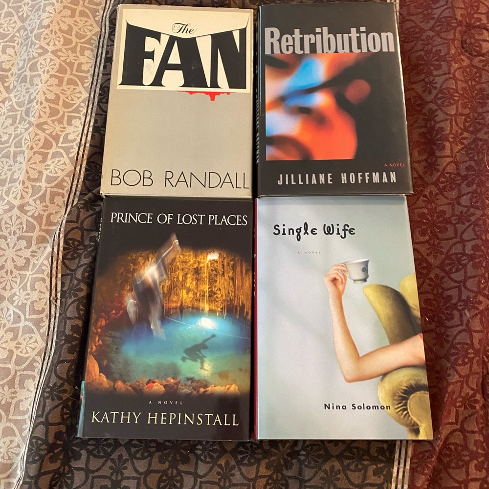 Thriller book bundle